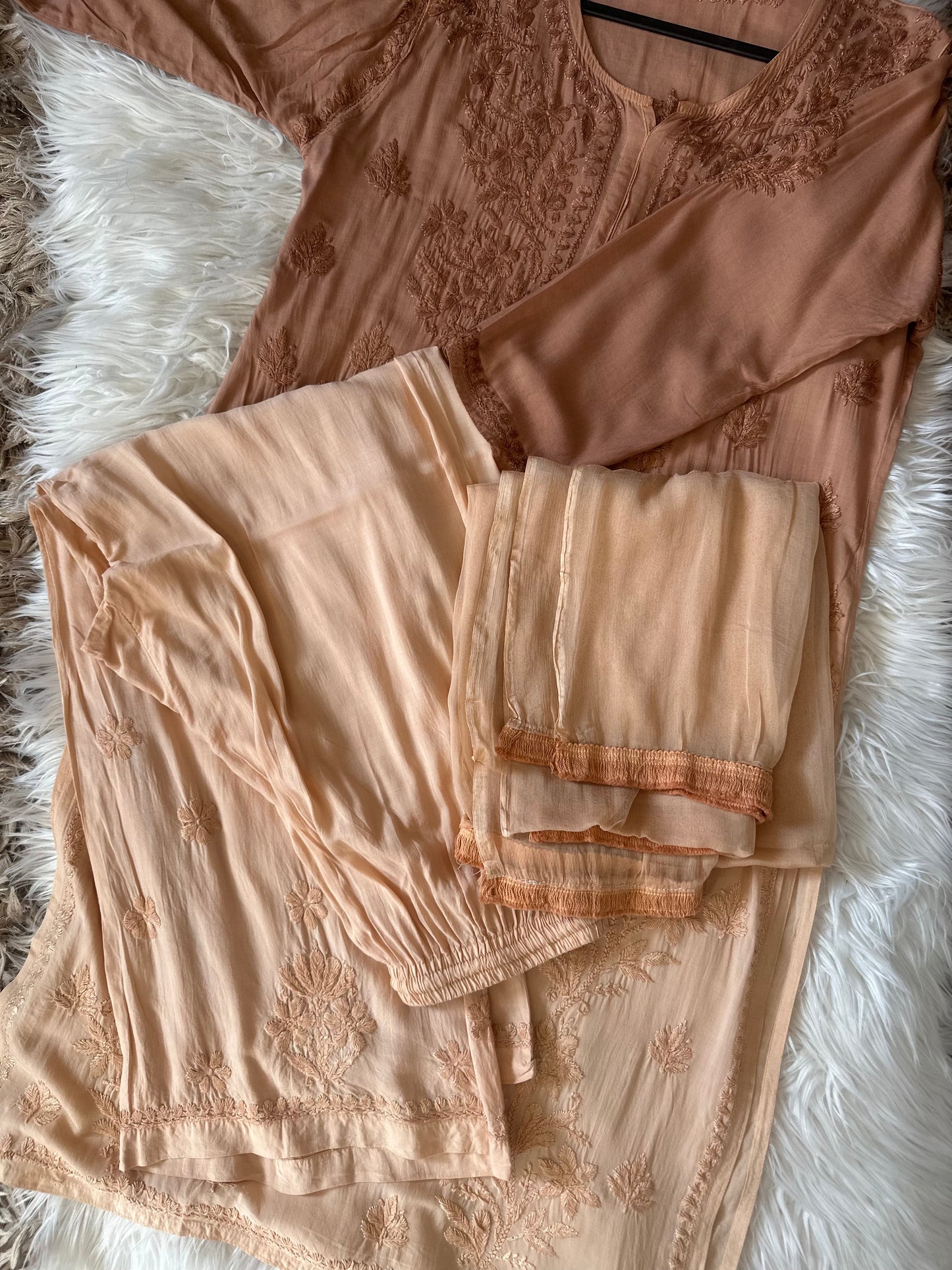 BEIGE MODAL 3 PEICE SET